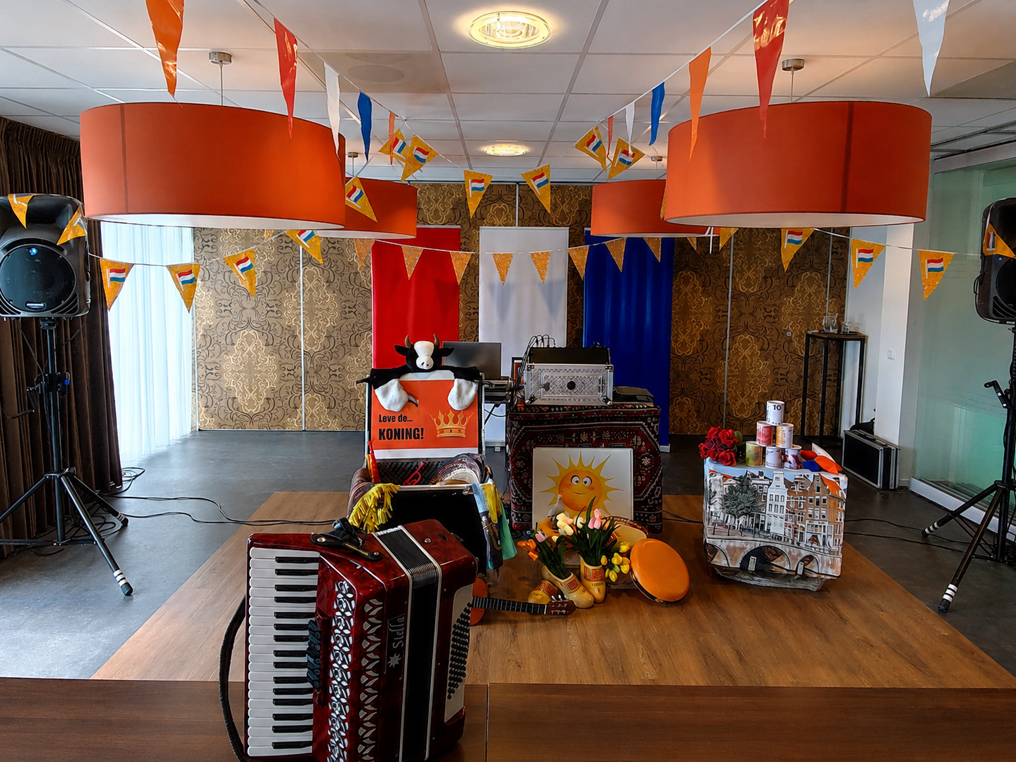 THEMAFEEST KONINGSDAG
