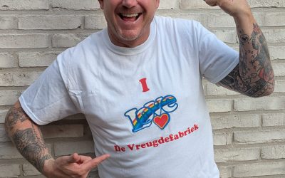 johnny de mol, vriend van de vreugdefabriek